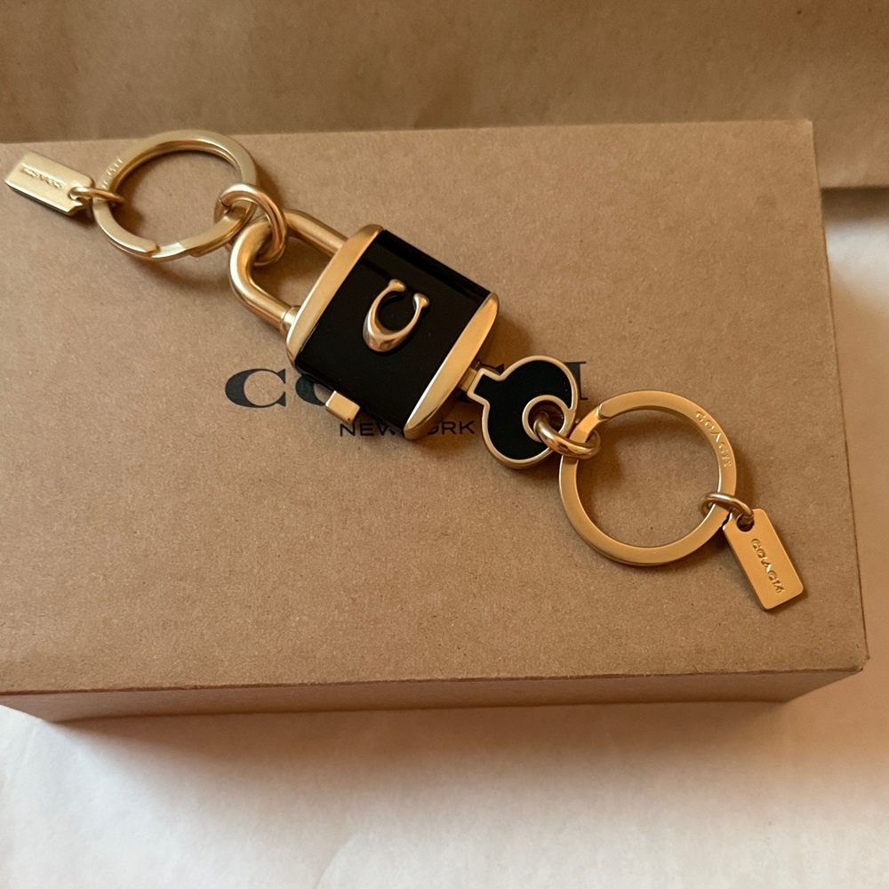 NWT COACH Lock and Key Gold/Black Key Chain Sets